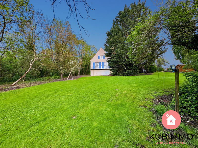 Maison - 212 m² - 8 pièces