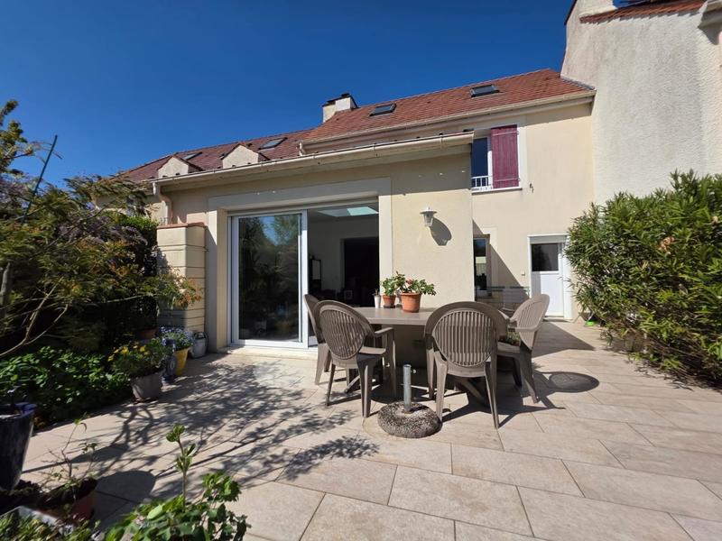 Maison - 125 m² - 6 pièces