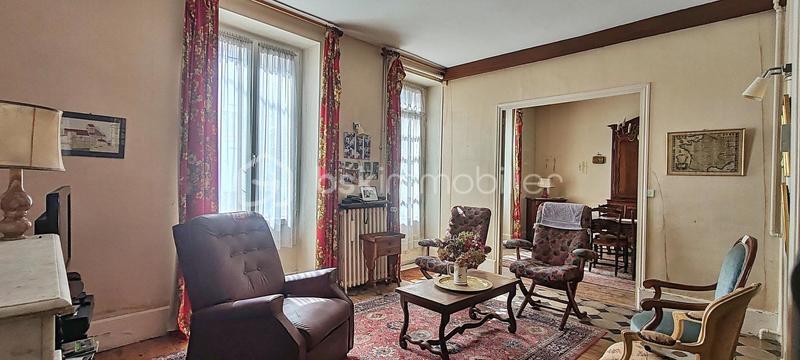 Immeuble - 198 m² - 8 pièces