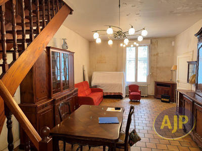 Maison - 121 m² - 6 pièces