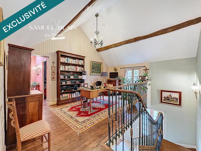 Maison de maîtres - 260 m² - 10 pièces