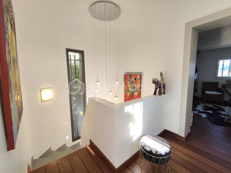 Villa - 264 m² - 7 pièces