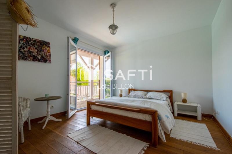 Villa - 187 m² - 6 pièces