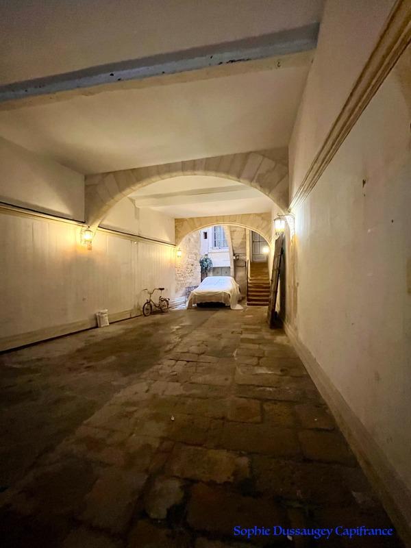 Maison - 230 m² - 8 pièces