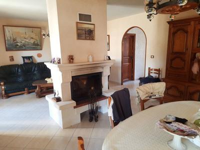 Villa - 215 m² - 6 pièces