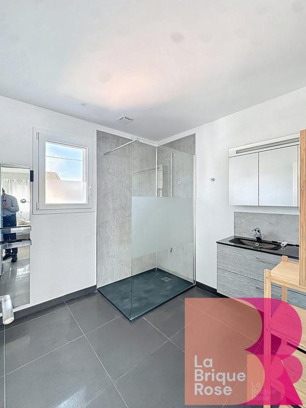 Maison - 200 m² - 9 pièces