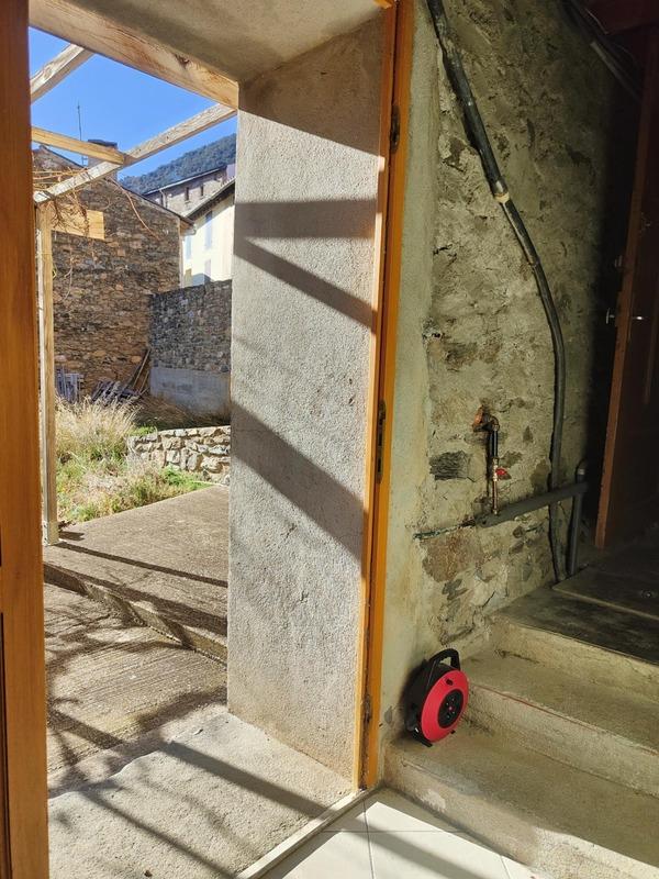 Maison - 95 m² - 5 pièces