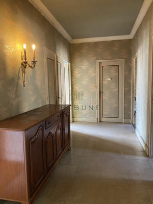 Maison - 253 m² - 8 pièces