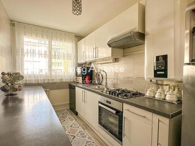 Appartement - 86 m² - 5 pièces