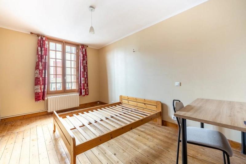 Maison - 206 m² - 8 pièces