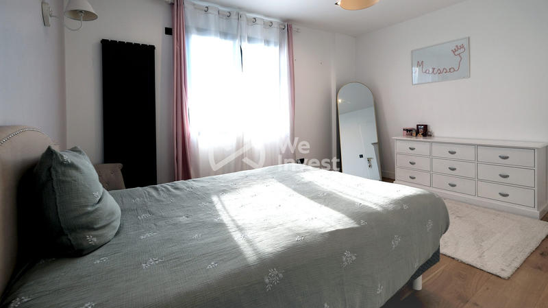 Maison contemporaine - 266 m² - 8 pièces