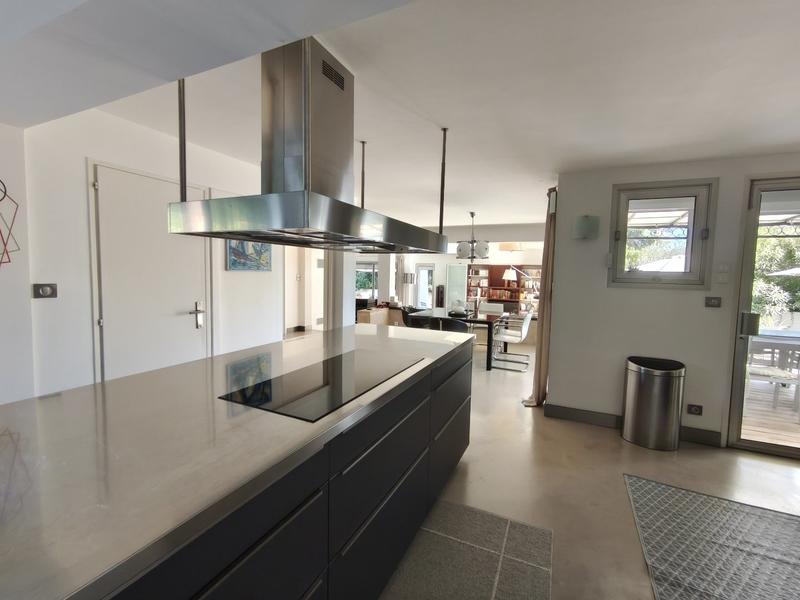 Villa - 206 m² - 5 pièces