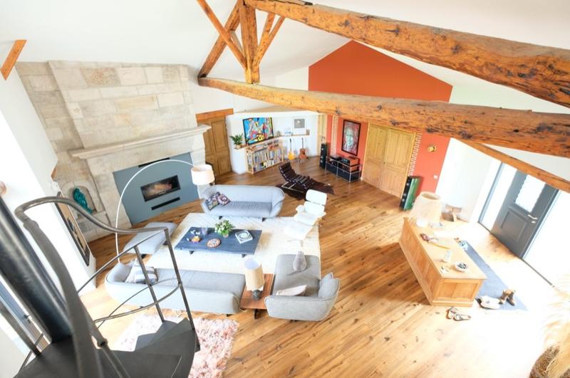 Château - 378 m² - 9 pièces