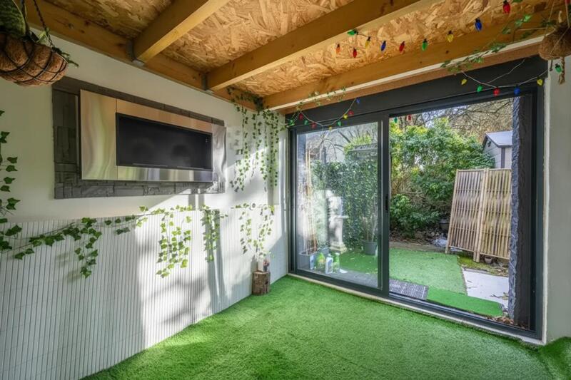 Maison - 85 m² - 5 pièces