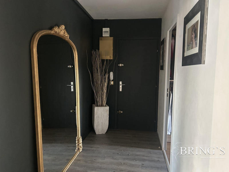 Appartement - 85 m² - 4 pièces