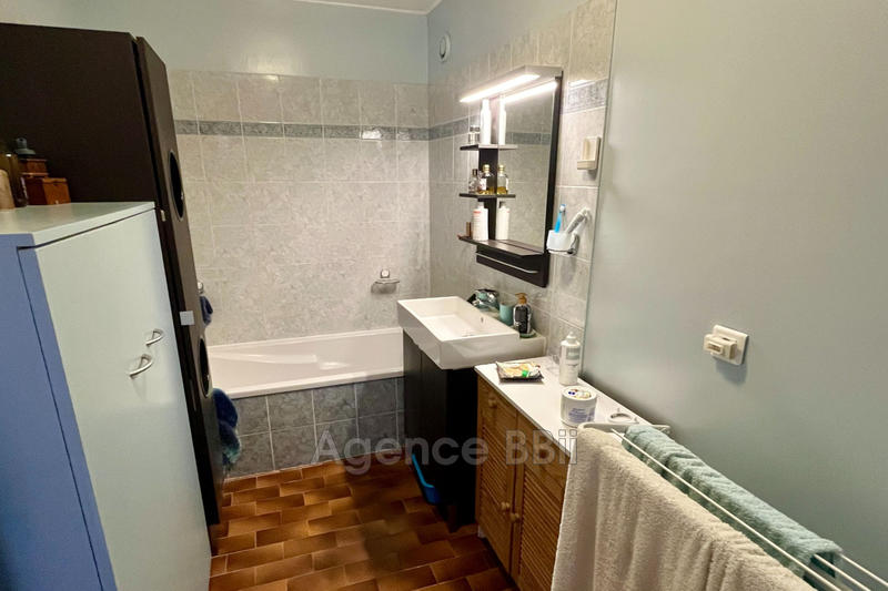 Appartement - 75 m² - 4 pièces