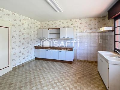 Maison - 140 m² - 5 pièces