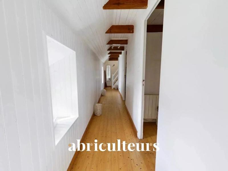 Demeure - 162 m² - 7 pièces