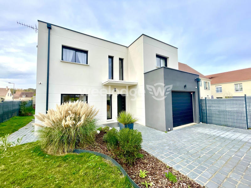 Maison contemporaine - 142 m² - 6 pièces