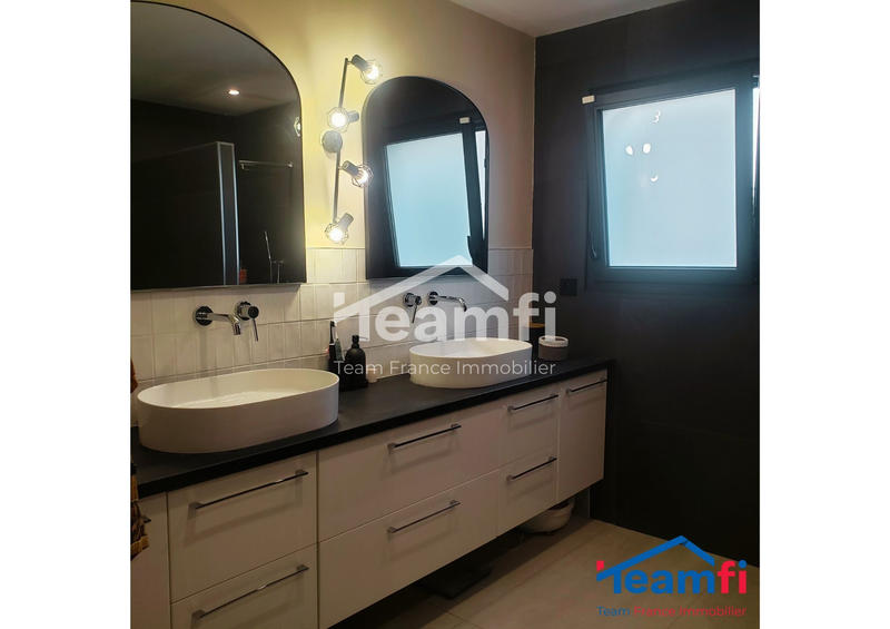 Maison - 115 m² - 4 pièces