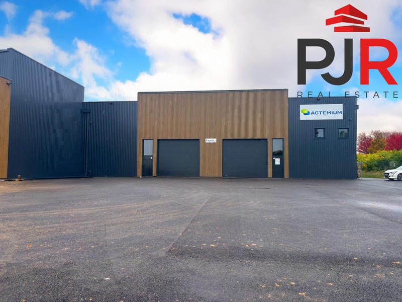 Local d'activités - 208 m²