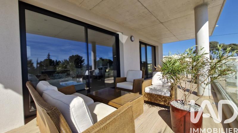 Maison - 370 m² - 15 pièces