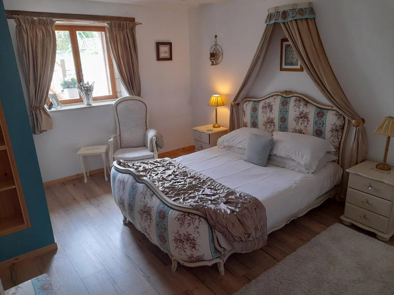 Maison traditionnelle - 232 m² - 8 pièces