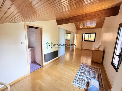 Maison - 198 m² - 6 pièces