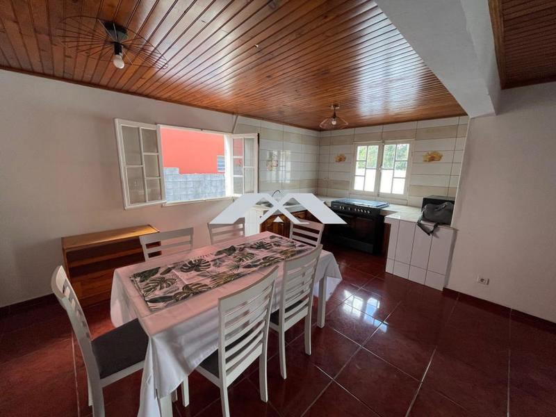 Maison - 96 m² - 4 pièces