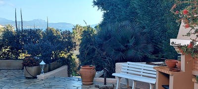 Villa - 139 m² - 6 pièces