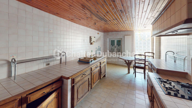 Maison - 170 m² - 6 pièces