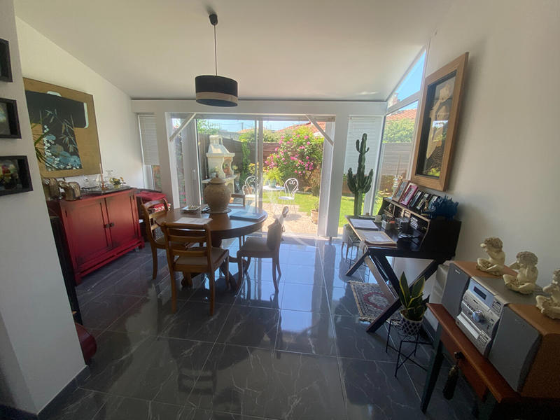 Maison - 94 m² - 5 pièces