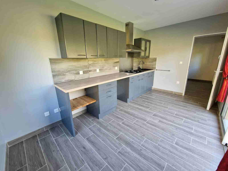 Maison - 191 m² - 8 pièces