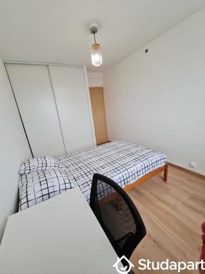 Chambre - 11 m² - 1 pièce