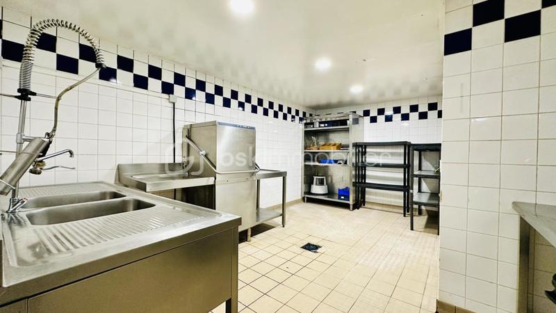 Bureau - 462 m² - 8 pièces