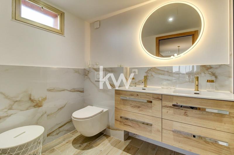 Appartement - 89 m² - 4 pièces