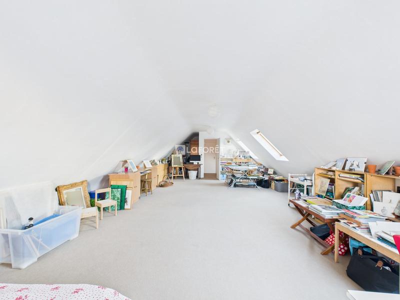 Maison - 179 m² - 5 pièces