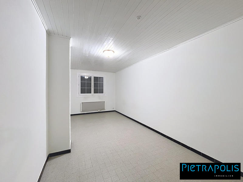 Maison - 245 m² - 10 pièces