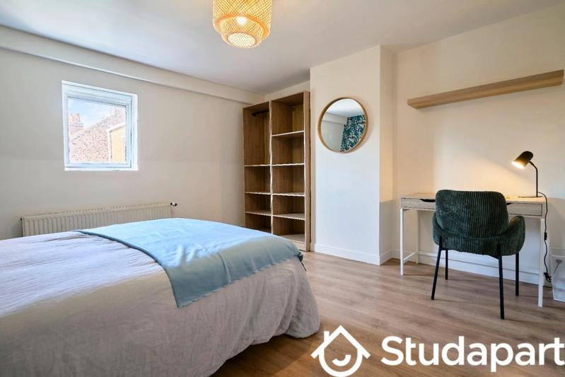 Chambre - 14 m² - 1 pièce