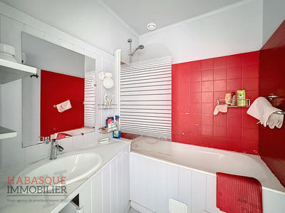 Maison - 95 m² - 6 pièces