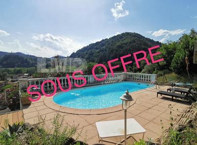 Maison - 133 m² - 6 pièces