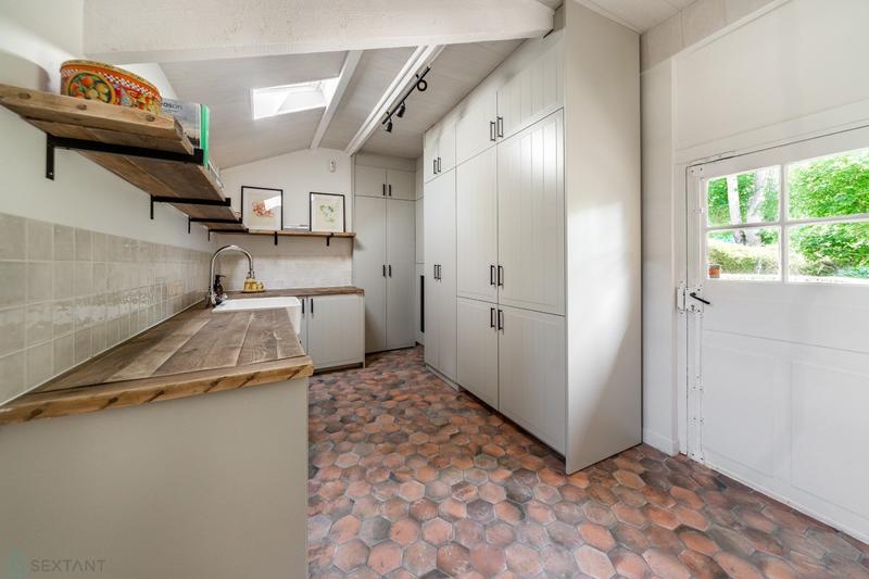 Maison - 200 m² - 6 pièces