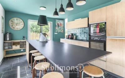 Maison - 207 m² - 8 pièces