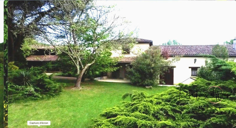 Maison ancienne - 257 m² - 9 pièces
