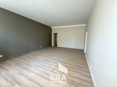 Appartement - 96 m² - 4 pièces