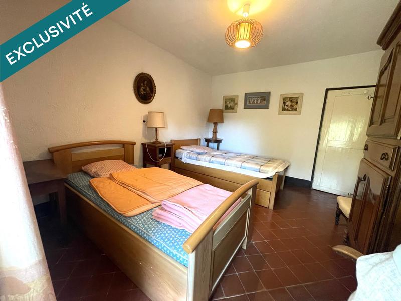 Maison - 220 m² - 10 pièces