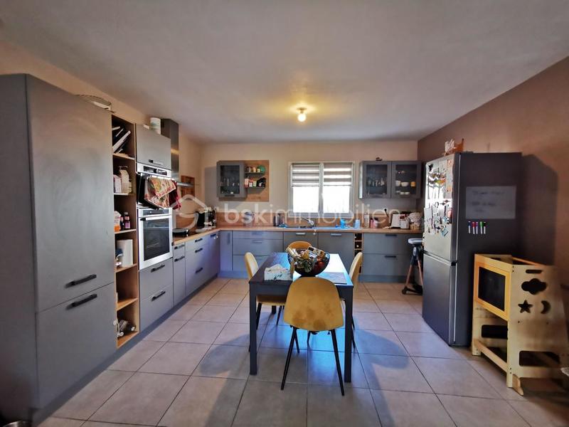 Maison traditionnelle - 94 m² - 5 pièces