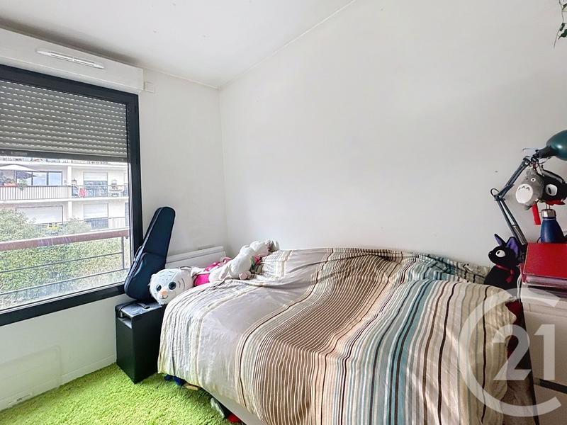 Maison - 96 m² - 5 pièces