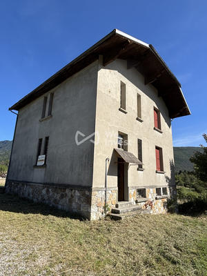 Maison - 130 m² - 6 pièces