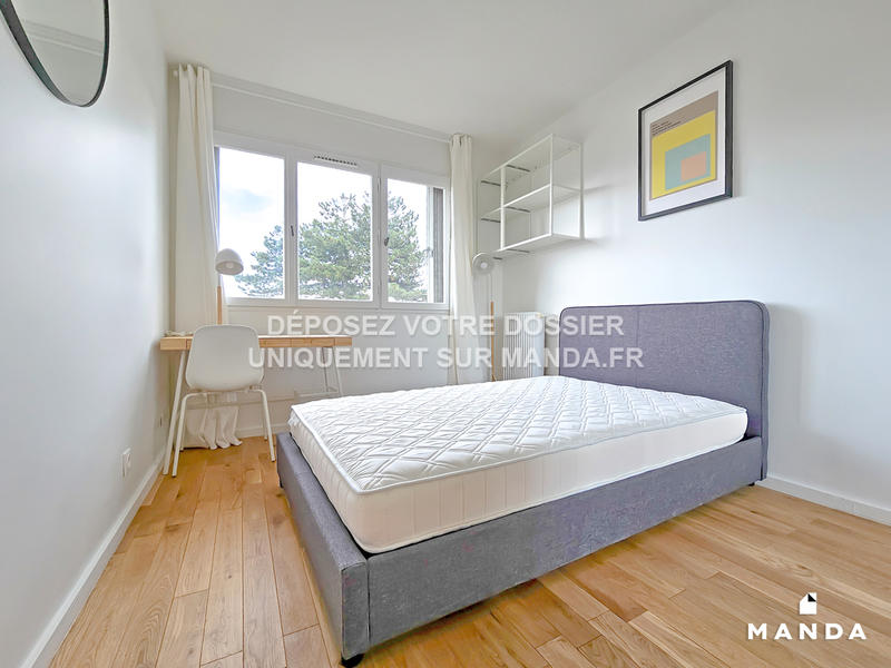 Chambre - 12 m² - 6 pièces